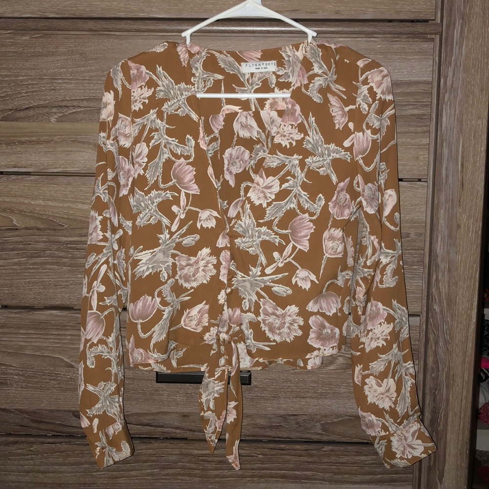 Pretty Flynn Skye top